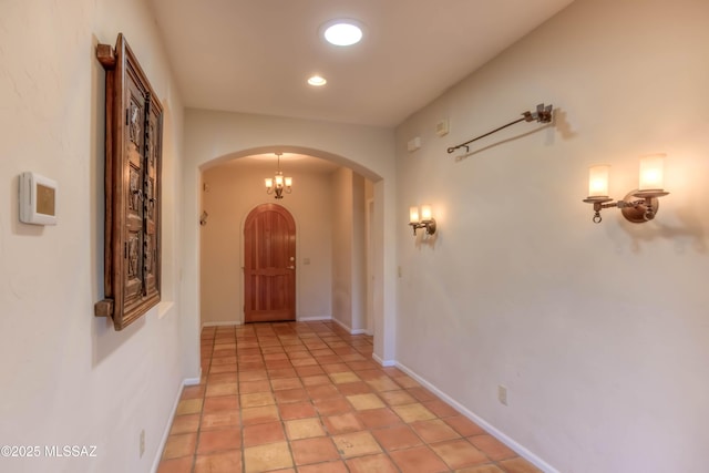 7275 E Vuelta Rancho Mesquite, Tucson, AZ 85715 - corridor featuring arched walkways, recessed lighting, and baseboards