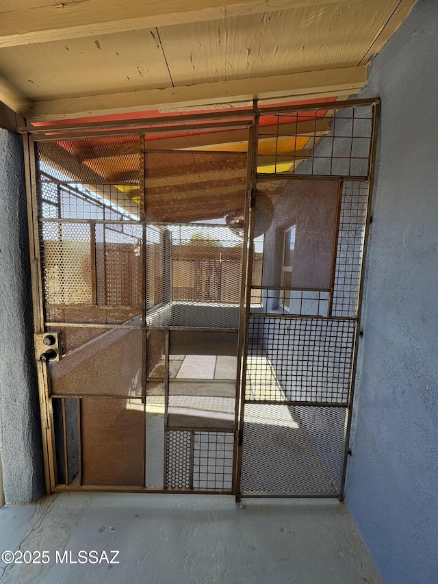 140 W 27th St, Tucson, AZ 85713 - view of stable