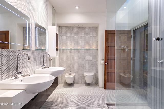 388 S Convent Ave, Tucson, AZ 85701 - full bath featuring a bidet, toilet, a sink, a stall shower, and decorative backsplash