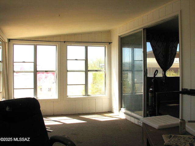 487 E Patrick Dr, Benson, AZ 85602 - sunroom featuring vaulted ceiling