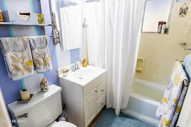 453 W Union St, Benson, AZ 85602 - bathroom featuring toilet, shower / bathtub combination with curtain, vanity, and tile patterned floors