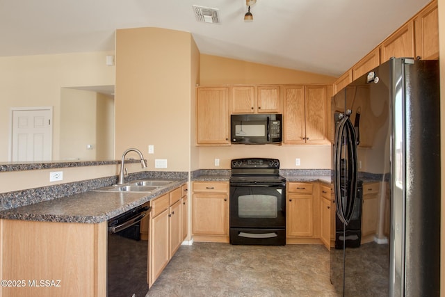 8068 S Nautilus Dr, Tucson, AZ 85756 - kitchen featuring black appliances, a sink, light brown cabinets, a peninsula, and vaulted ceiling