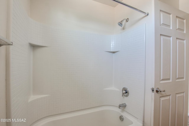 8068 S Nautilus Dr, Tucson, AZ 85756 - full bath featuring bathtub / shower combination