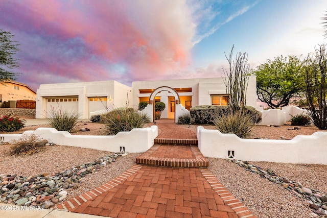 35 N Monument Estates Pl, Tucson, AZ 85748 - southwest-style home featuring a garage and stucco siding