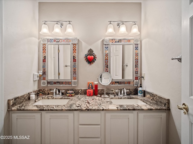 5475 E Placita De Royale, Tucson, AZ 85718 - bathroom with double vanity