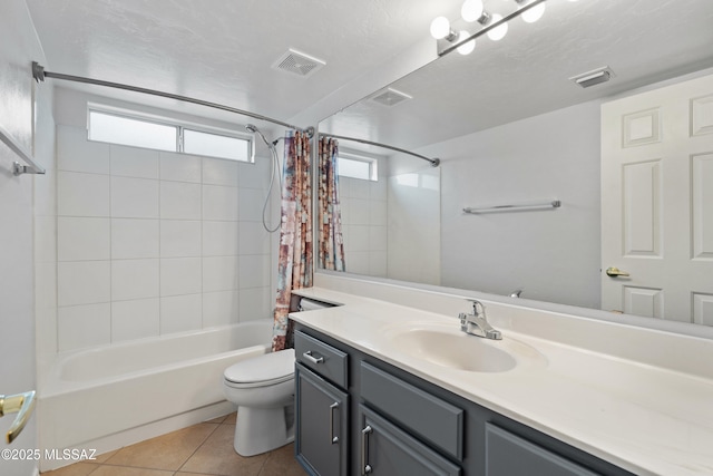 941 W Fox Ridge Ln, Oro Valley, AZ 85737 - full bathroom featuring vanity, shower / bath combination with curtain, toilet, and tile patterned floors