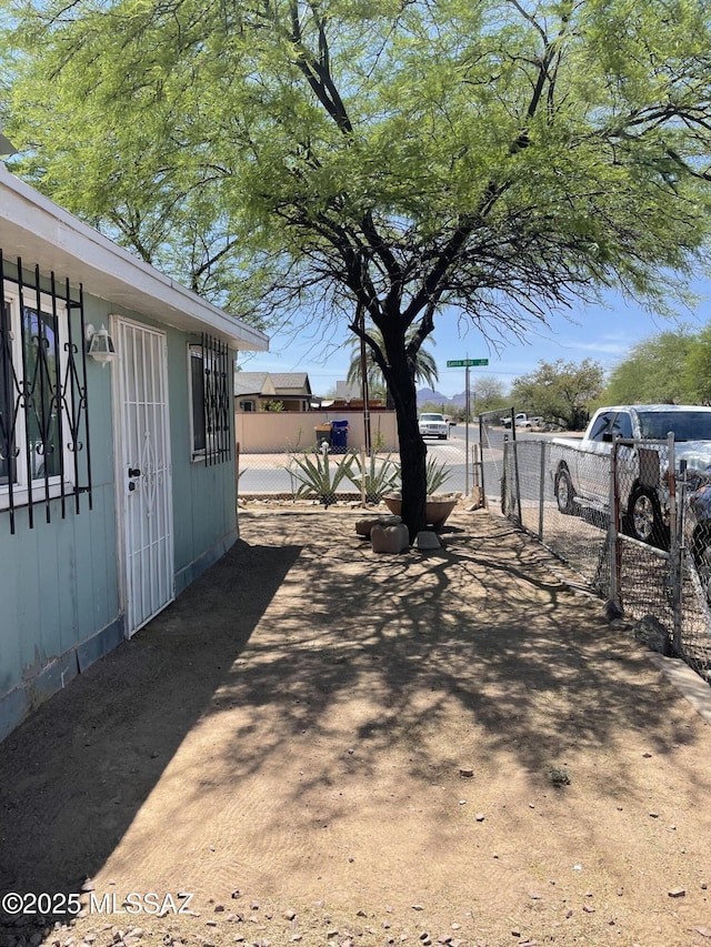 1202 E 26th St, Tucson, AZ 85713 - view of yard