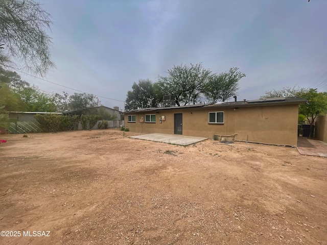 2330 N Los Altos Ave, Tucson, AZ 85705 - back of property with a patio area and stucco siding