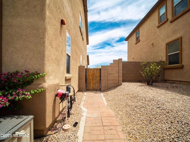741 S Desert Haven Rd, Vail, AZ 85641 - view of yard with a gate
