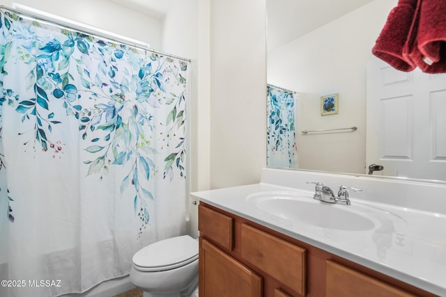11370 E Creosote Range Dr, Tucson, AZ 85747 - full bath featuring vanity, toilet, and shower / bath combo with shower curtain