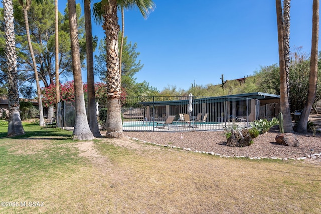 4736 N Calle Lampara, Tucson, AZ 85718 - view of yard with a community pool