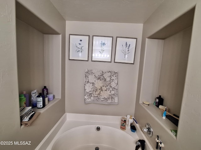 4396 S Valley Rd, Tucson, AZ 85714 - bathroom featuring a bath