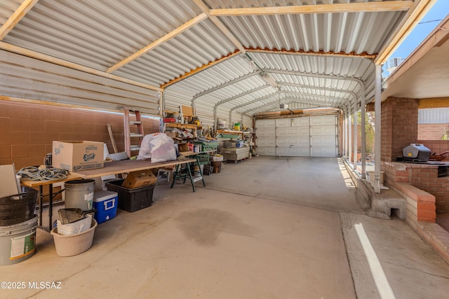 5457 S 13th Ave, Tucson, AZ 85706 - view of garage
