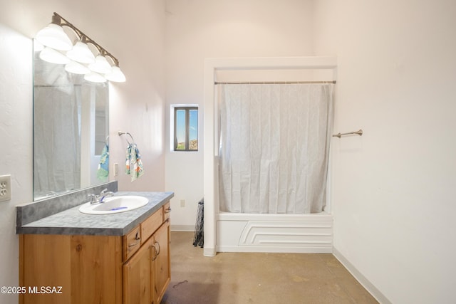 2 Sunset Dr, Elgin, AZ 85611 - full bath with vanity, shower / tub combo with curtain, and baseboards