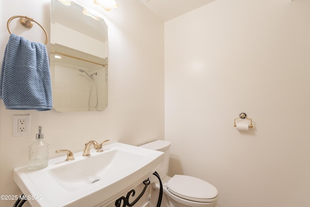 6335 N Barcelona Ln Unit 713, Tucson, AZ 85704 - bathroom featuring a sink and toilet