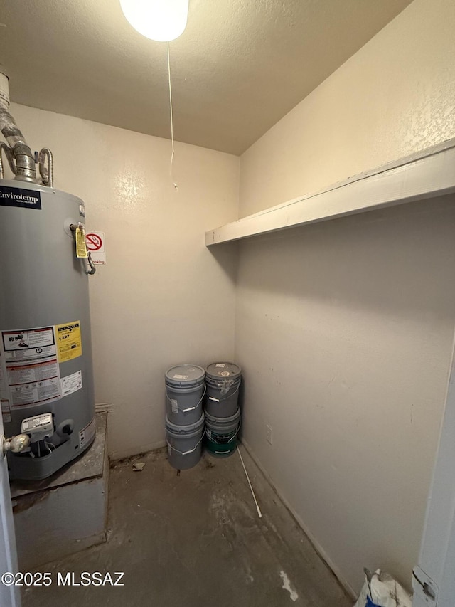 5640 N Placita Favorita, Tucson, AZ 85750 - utilities featuring gas water heater