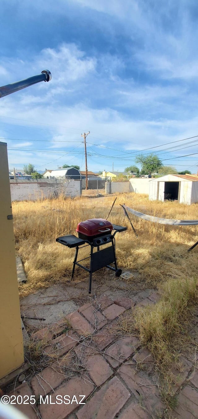 626 W Santa Paula St, Tucson, AZ 85706 - view of yard