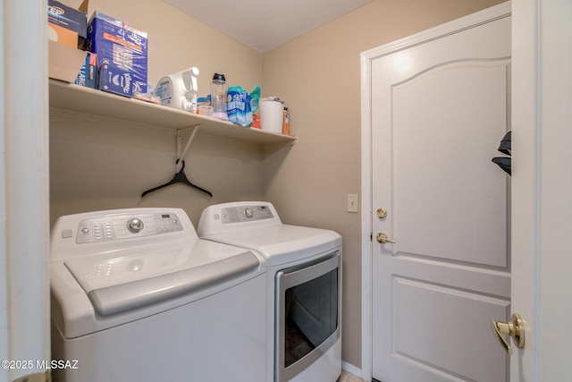 7511 W Sweet River Rd, Tucson, AZ 85743 - laundry room with washer and dryer