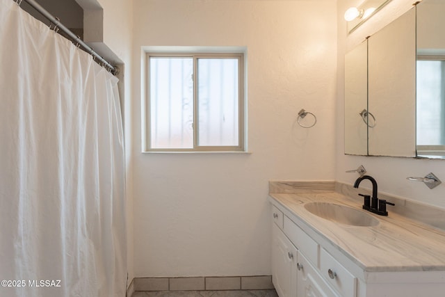 2501 W Calle Paraiso, Tucson, AZ 85745 - full bath featuring vanity and curtained shower