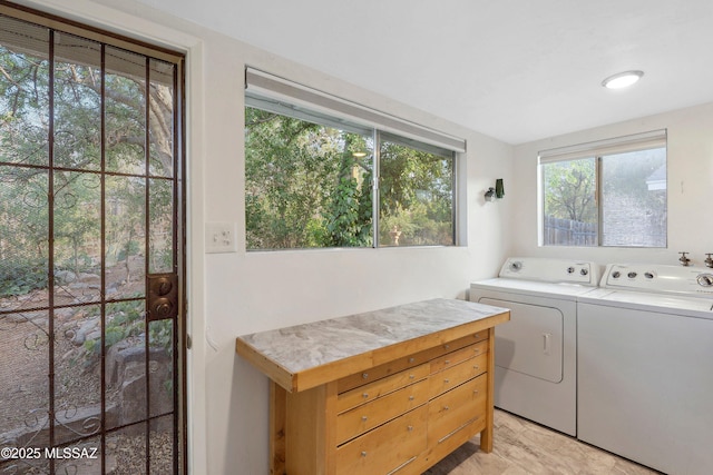 365 E Parkside St, Oracle, AZ 85623 - laundry area with washer and clothes dryer
