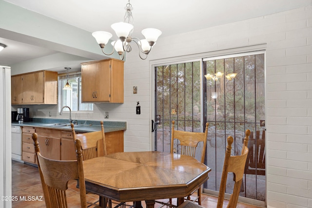 365 E Parkside St, Oracle, AZ 85623 - dining room featuring a chandelier and light tile patterned floors