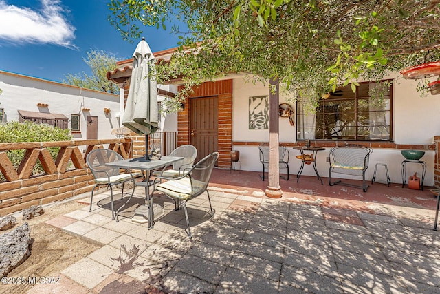 303 S Paseo Cerro Unit A, Green Valley, AZ 85614 - view of patio / terrace featuring outdoor dining space