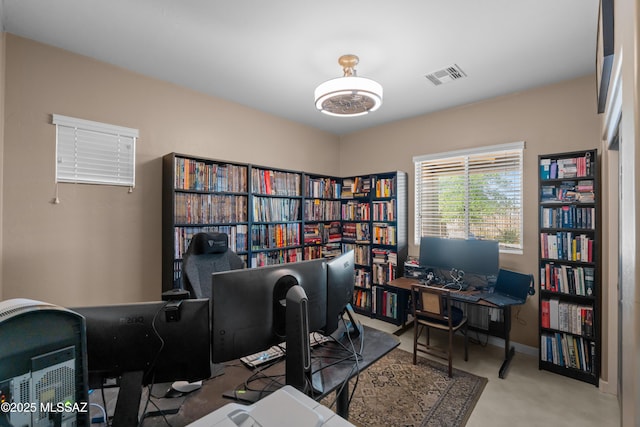 17213 S Mesa Shadows Dr, Vail, AZ 85641 - office area featuring baseboards