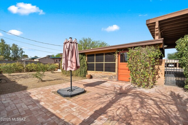 1709 S Avenida Sirio, Tucson, AZ 85710 - view of patio / terrace