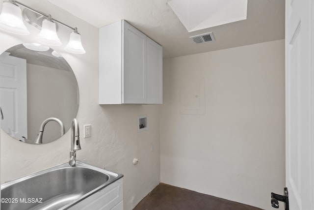 6355 N Camino De Santa Valera, Tucson, AZ 85718 - laundry area featuring hookup for a washing machine, cabinet space, and a skylight
