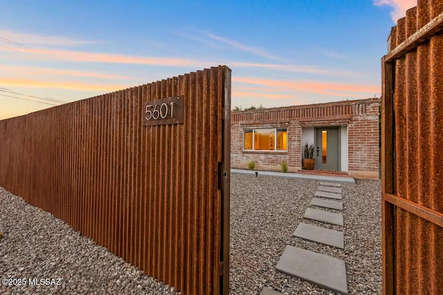 5601 E Baker St, Tucson, AZ 85711 - view of yard