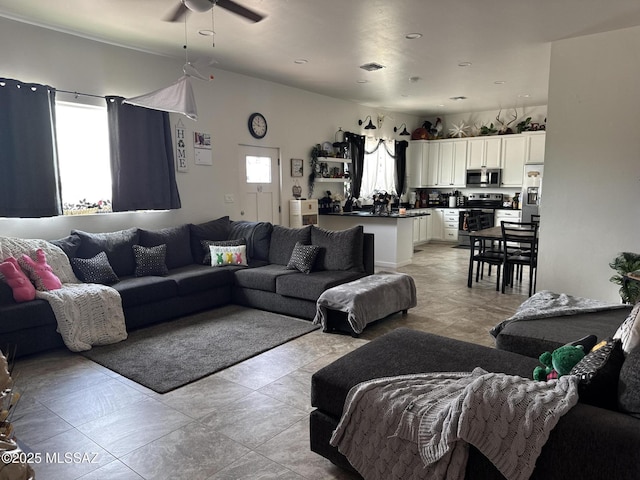 351 Calle Alta Vista Blvd, Clifton, AZ 85533 - living room with healthy amount of natural light and ceiling fan