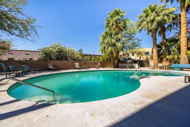425 W Paseo Redondo Unit 3D, Tucson, AZ 85701 - view of pool with a patio area