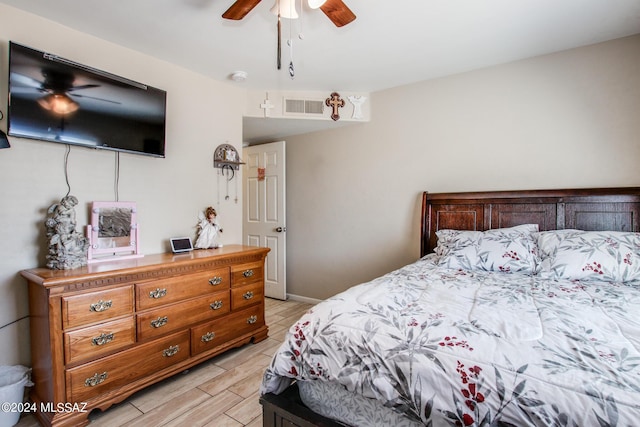 3758 E Ellington Pl, Tucson, AZ 85713 - bedroom featuring a ceiling fan