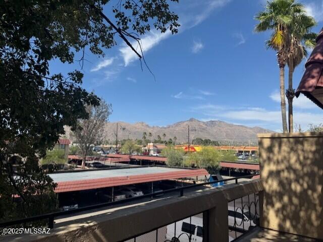 6301 N Barcelona Ct Unit 1010, Tucson, AZ 85704 - balcony with a mountain view