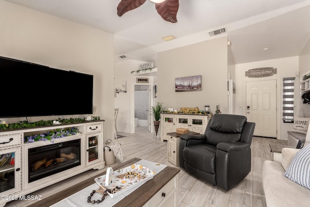 5831 N Moonbrook Rd, Tucson, AZ 85741 - living area with a ceiling fan
