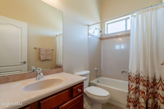 3259 E Corte Doce Palomas, Tucson, AZ 85718 - bathroom with vanity, toilet, and shower / tub combo with curtain