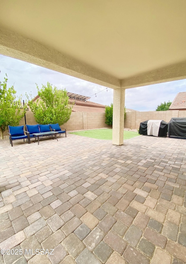 9828 N Niobrara Way, Tucson, AZ 85742 - fenced backyard featuring a patio
