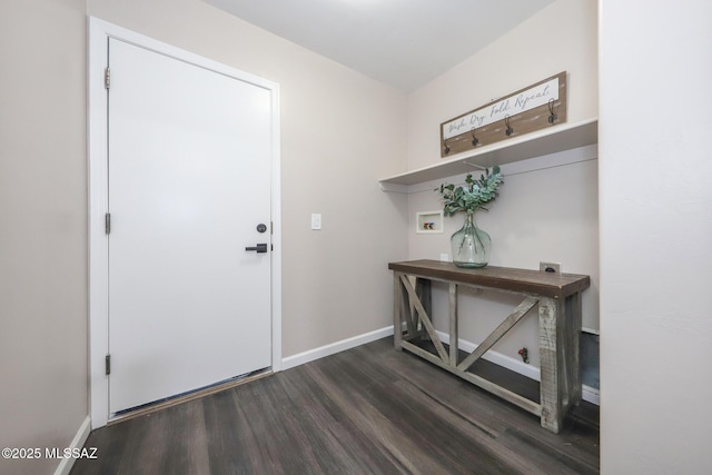 Tucson, AZ 85748 - entryway featuring wood finished floors and baseboards