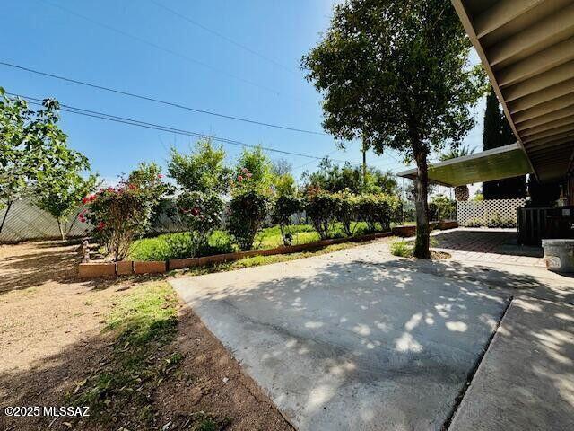 7122 E Eastland St, Tucson, AZ 85710 - view of patio / terrace