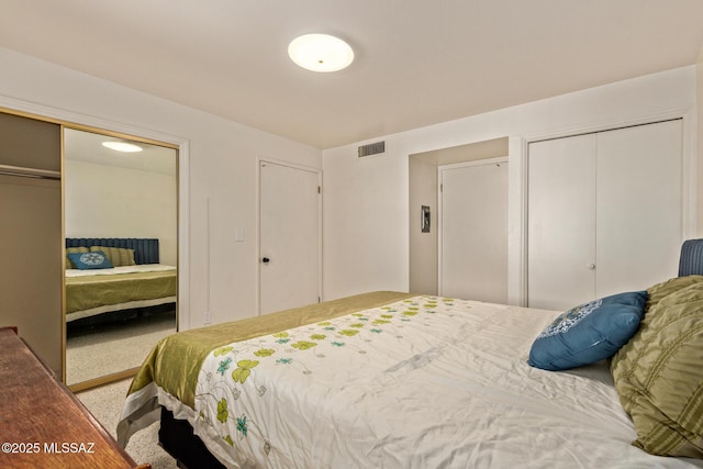 134 S Paseo Quinta Unit A, Green Valley, AZ 85614 - bedroom with two closets