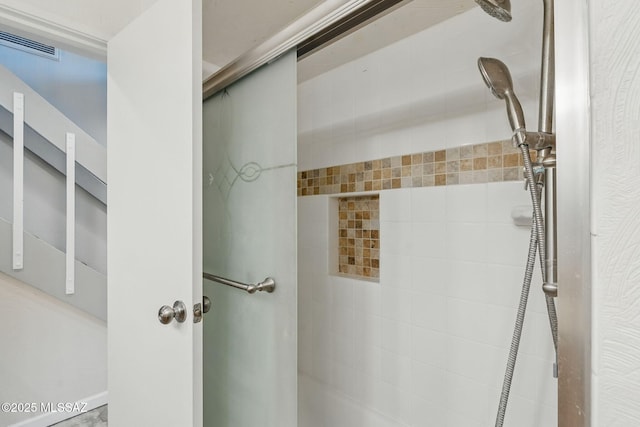 961 N Euclid Ave Unit 130, Tucson, AZ 85719 - bathroom featuring tiled shower