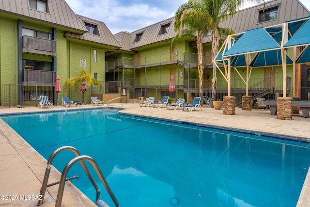 961 N Euclid Ave Unit 130, Tucson, AZ 85719 - community pool with a patio area