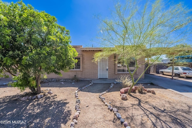 2340 S Window Rock Pl, Tucson, AZ 85710 - view of front facade