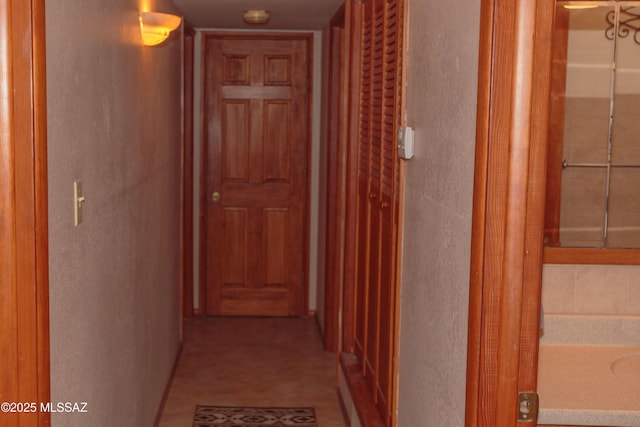 1117 S Carnegie Dr, Tucson, AZ 85710 - hall featuring tile patterned floors