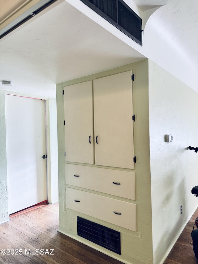 41 S Main St, Pima, AZ 85543 - view of closet