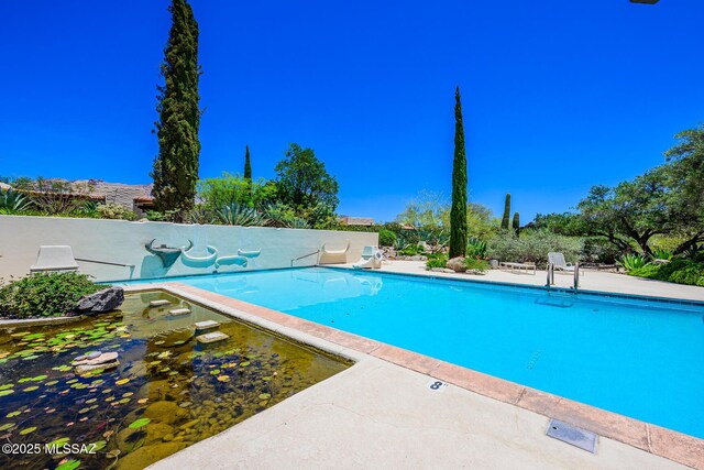 2600 E Skyline Dr Unit 21, Tucson, AZ 85718 - view of swimming pool