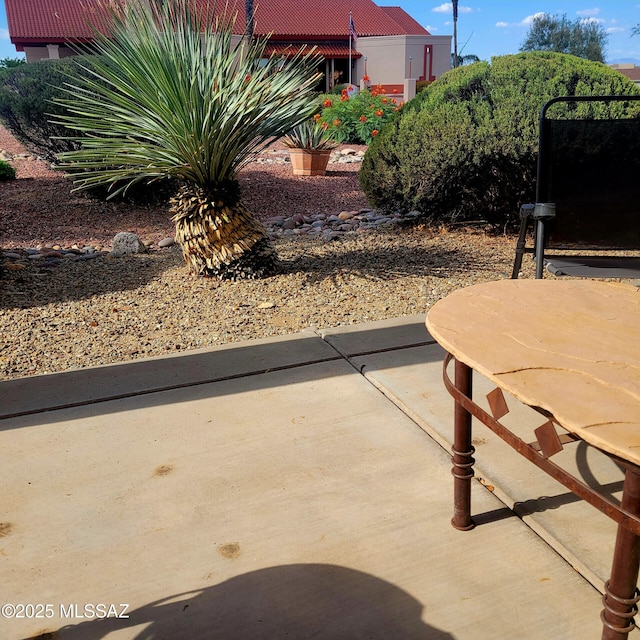 536 W Deerview Ct, Green Valley, AZ 85614 - view of patio