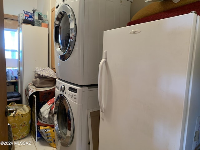 1606 N Panorama Way, Cochise, AZ 85606 - laundry area with estacked washer and dryer