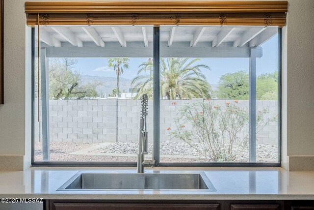 9415 E Simon Pl, Tucson, AZ 85710 - kitchen view of a textured wall