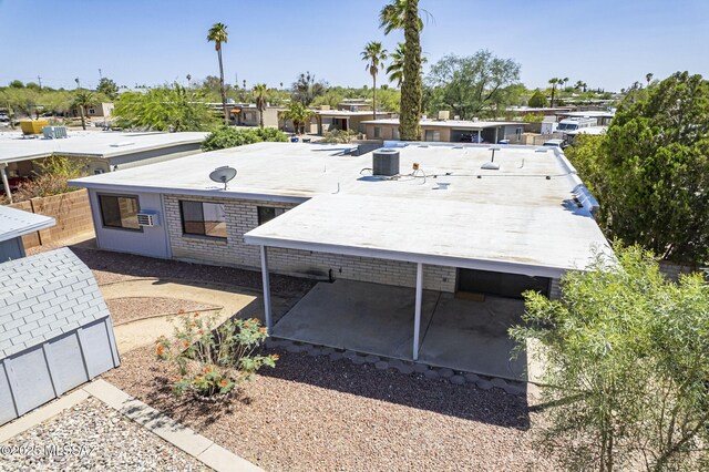 9415 E Simon Pl, Tucson, AZ 85710 - rear view of property